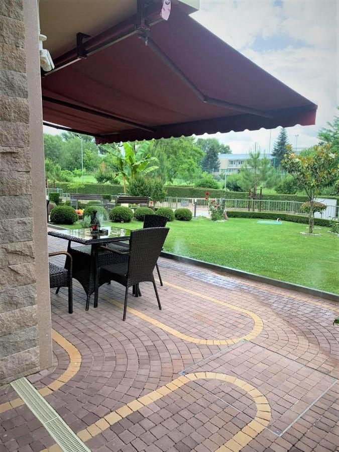 Hotel Victoriya'S House Hisarya Esterno foto
