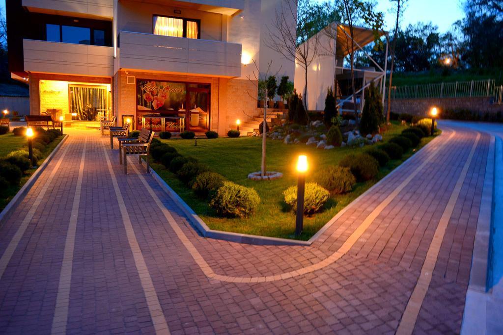 Hotel Victoriya'S House Hisarya Esterno foto