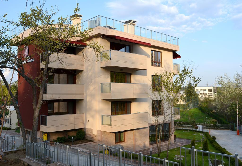 Hotel Victoriya'S House Hisarya Esterno foto