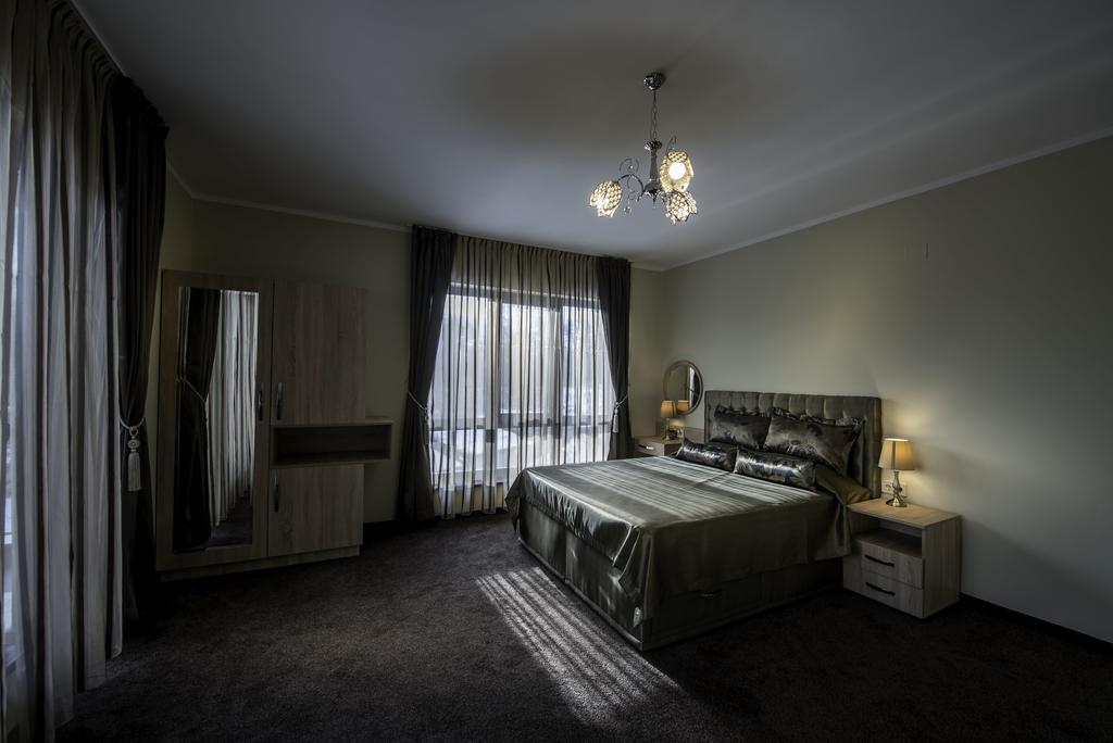 Hotel Victoriya'S House Hisarya Esterno foto