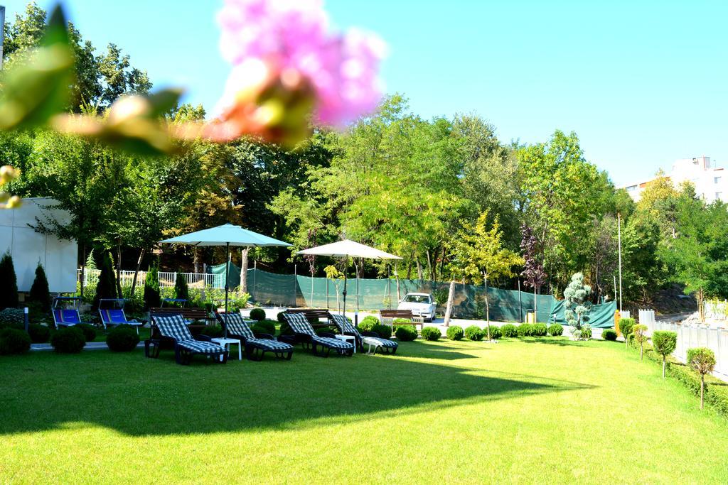 Hotel Victoriya'S House Hisarya Esterno foto