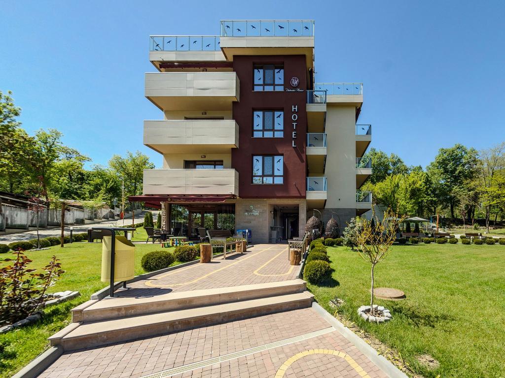 Hotel Victoriya'S House Hisarya Esterno foto